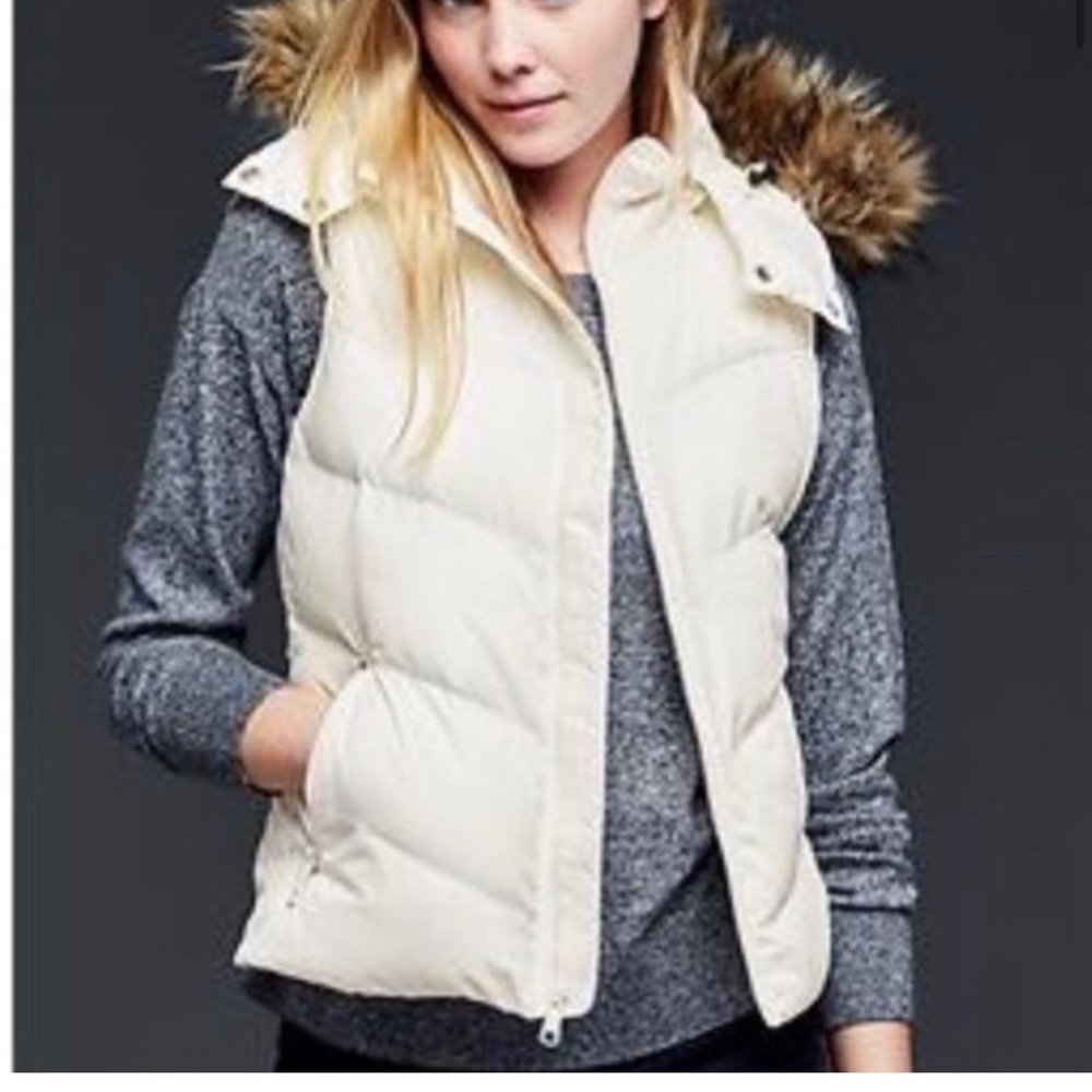 GAP White Puffer Vest Size Small Missing Hood - Picture 1 of 13